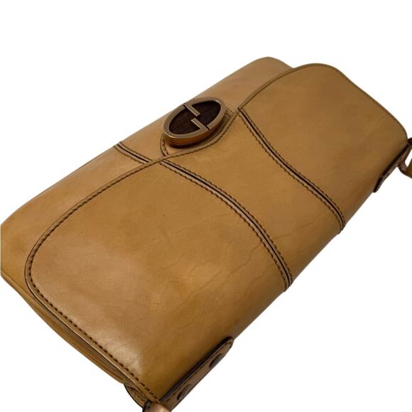 Gucci Vintage Camel Leather Shoulder Bag – Rare GG Logo, 2000s Minimalist Icon - Picture 8 of 14